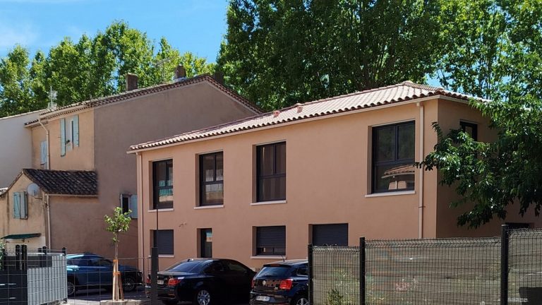 Crèche facade